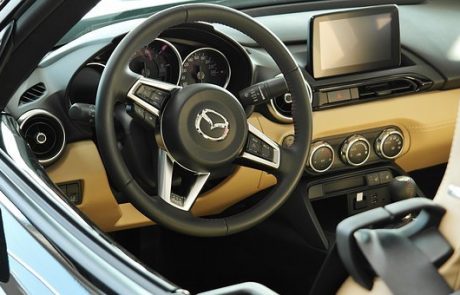 Aplicación del plástico en la industria automotriz Aplicación del plástico en la industria automotriz